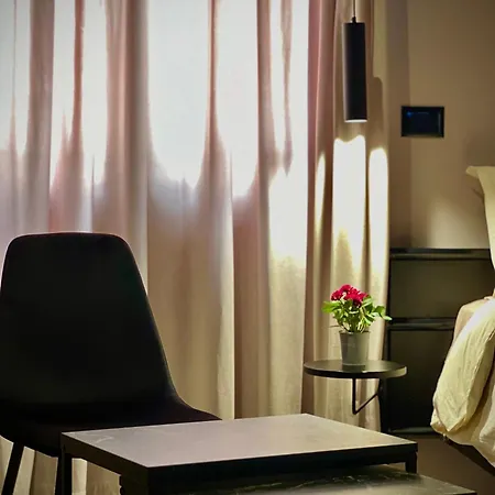 Rex Boutique * 티라나