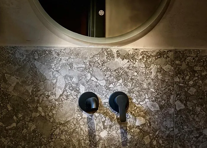 Rex Boutique 地拉那